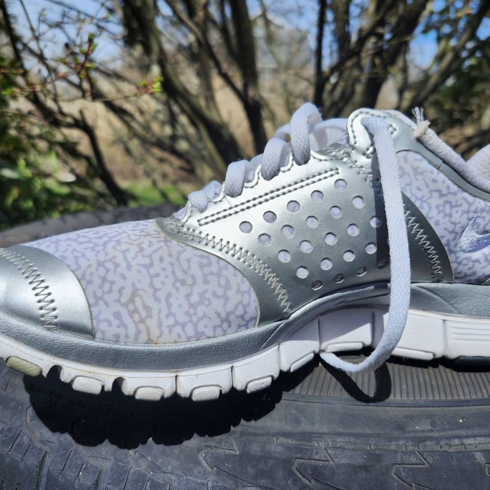 Sneakers used
